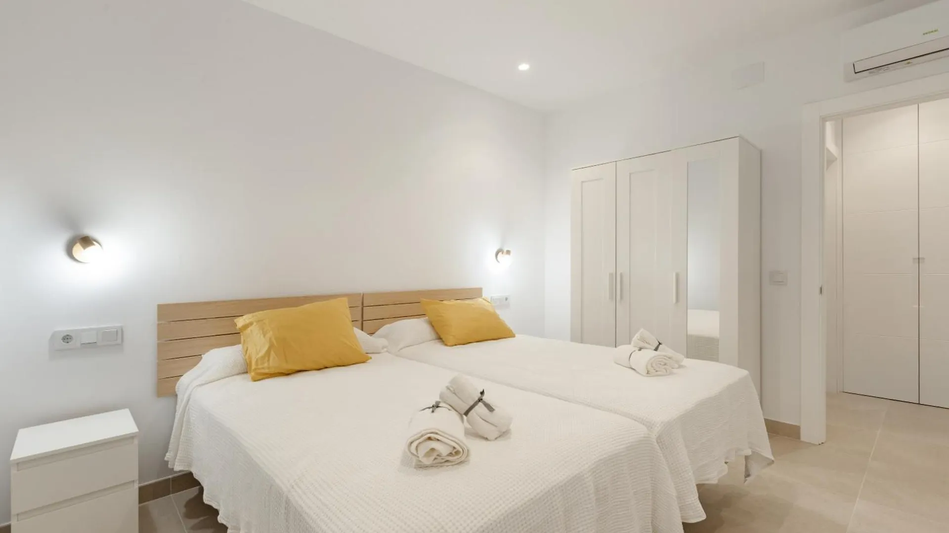 Begobe Room Τορρεμολίνος