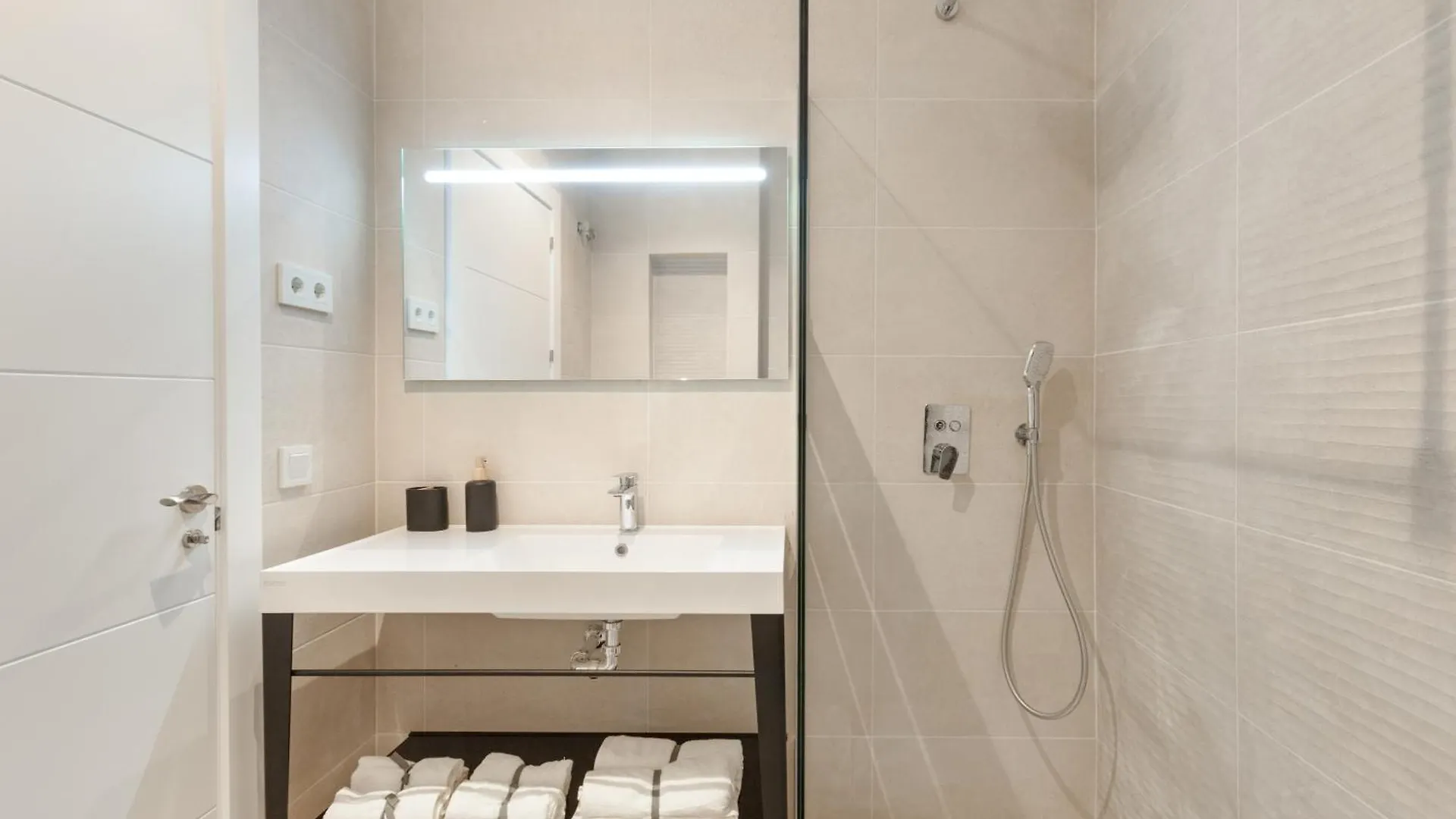 Begobe Room Τορρεμολίνος 0*,  Ισπανία
